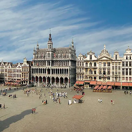 Fly Nezzo Lounge Brussels Bed & Breakfast