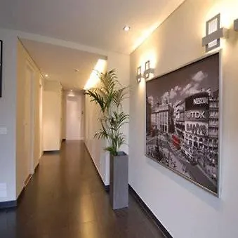 Lägenhetshotell B-aparthotel Montgomery 4*