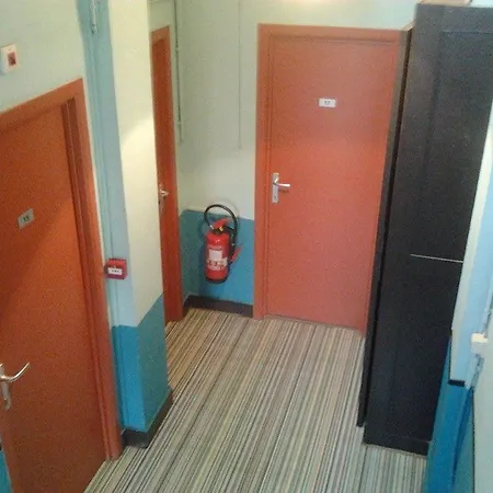 Louise Hostel Ixelles