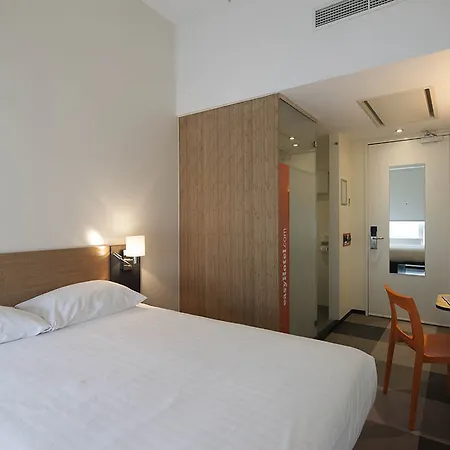 Easyhotel Centre 3* Bruxelles