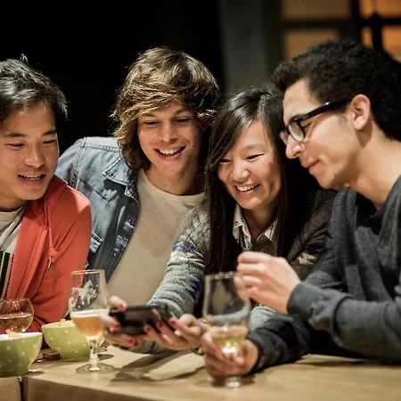 Hi Jacques Brel 旅馆 *