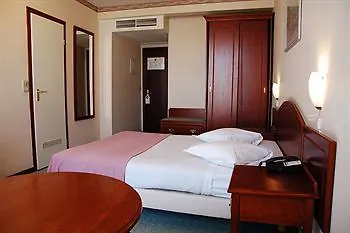 9hotel Chelton 3*