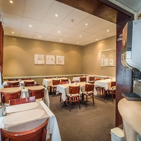Hotel Safestay Grand Place 3*