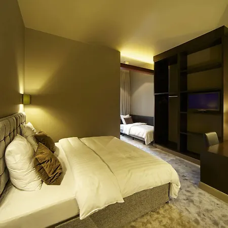 Hotel The Neufchatel