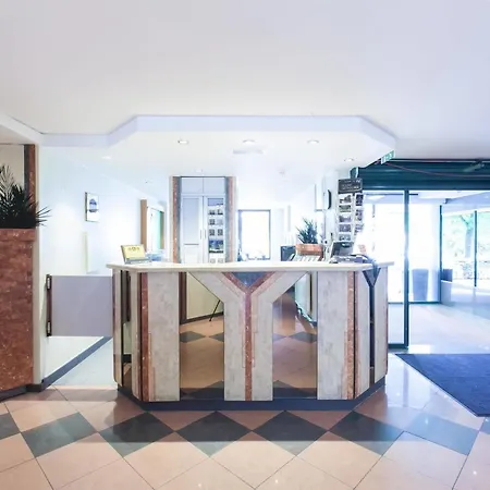 Western County House 3* Saint-Gilles