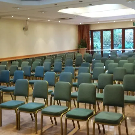 Western County House Hotel Saint-Gilles