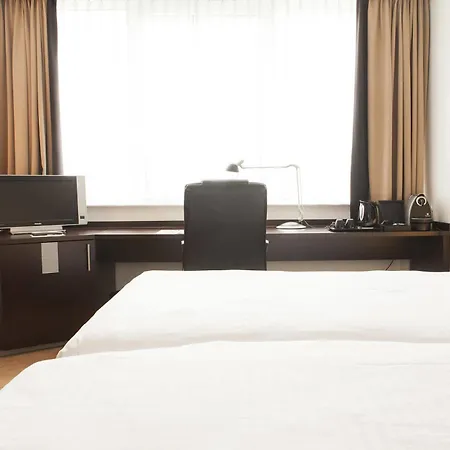 Hotel Progress
