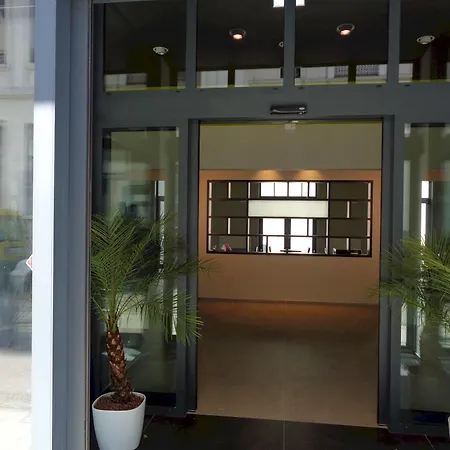 Brxxl 5 Centre Hostal