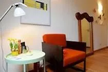 Yawn Apartment *