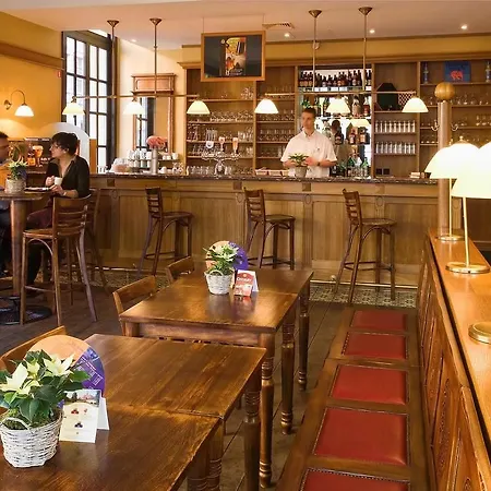 Ibis Off Grand'place 3*