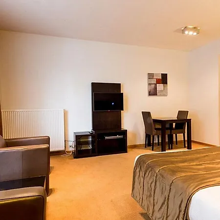 Diamant Eu Aparthotel
