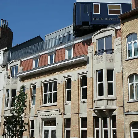 Train Hostel Schaerbeek