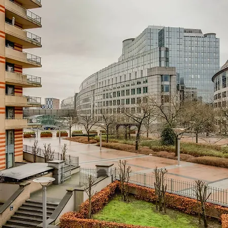 Sweet Apartments-eu Parliament *