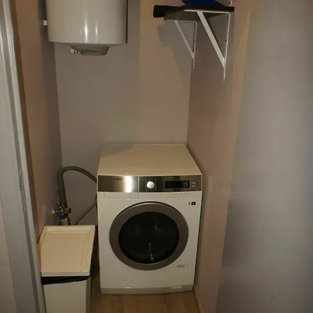 Apartman J And R Brüsszel