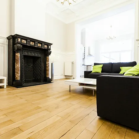Schuman Square - Eu Apartment
