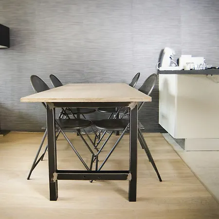 Smartflats Design - L42 Apartment