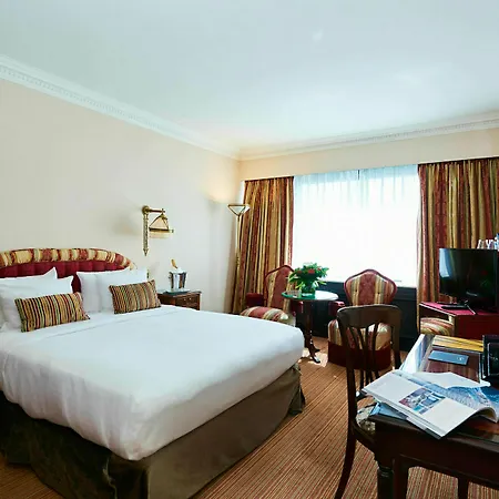 Barsey By Warwick 4*