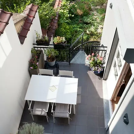 Josaphat Park Bed & Breakfast Brussels