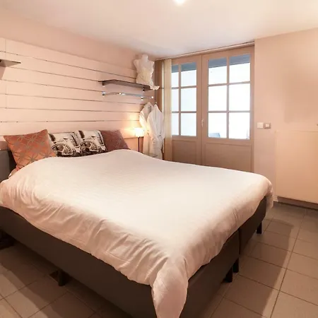 Bed & Breakfast Josaphat Park