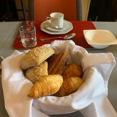 Bed & Breakfast Josaphat Park 3*