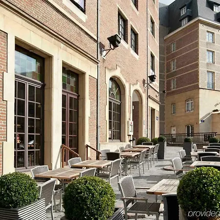Отель Ibis Off Grand'place