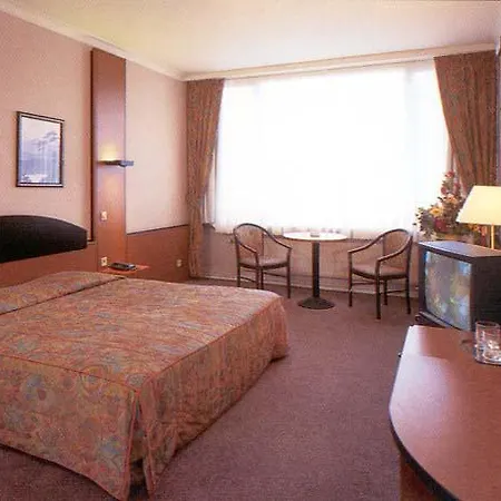 Hotel Europacity 3*