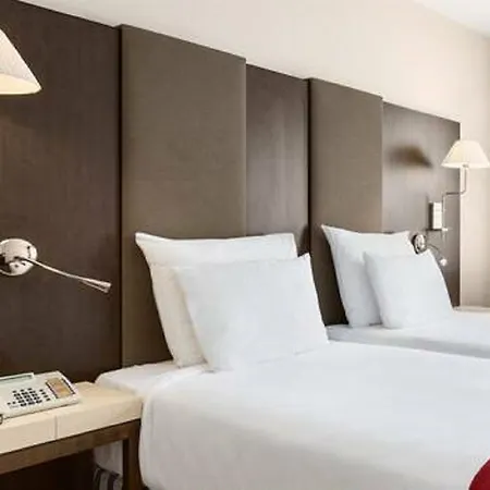Nh Grand Place Arenberg Hotel 4*