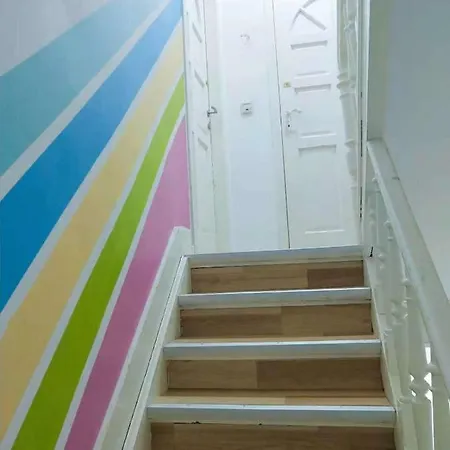 Artistic World Apartment