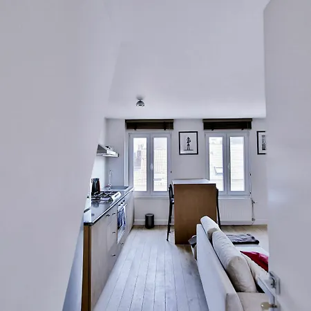 Royal Botanique Apartment
