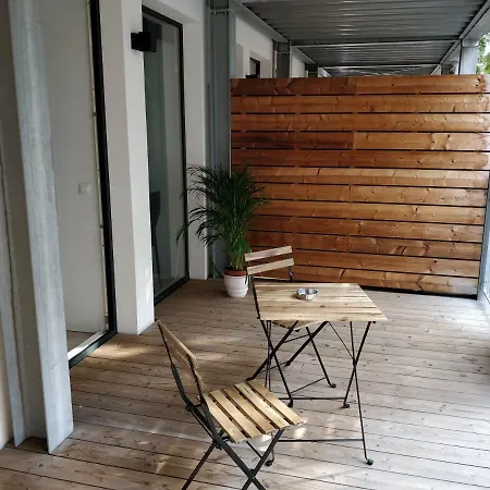 شقة European Institutions *