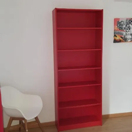 Central Red Apartman
