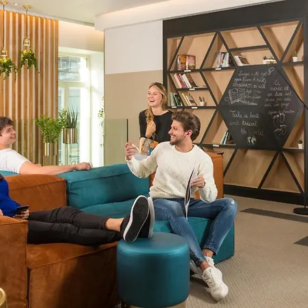 Aparthotel Adagio Grand Place 3*