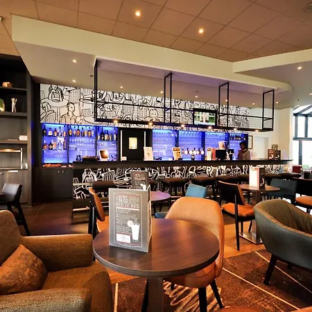 Hotel Ibis Centre Gare Du Midi 3*