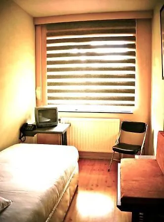 Bentley Hotel 2*