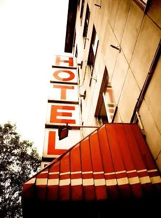 Bentley Hotel 2*
