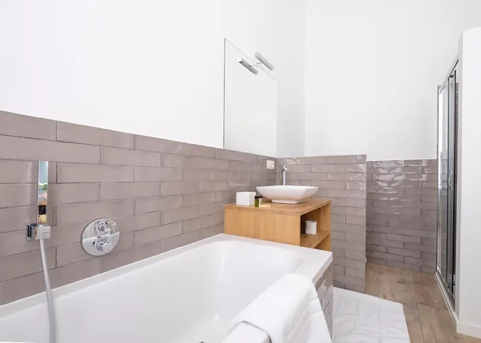 The Good House Bed & Breakfast 3*