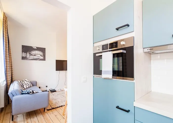 Felix Delhasse Apartment