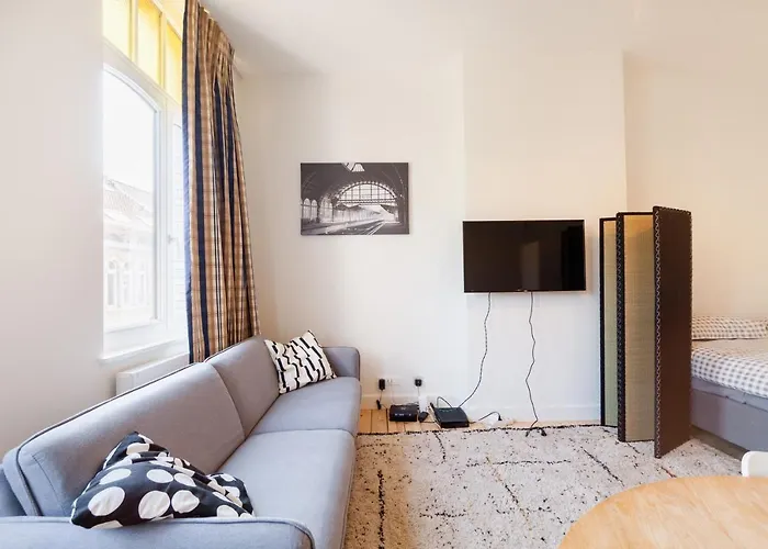 Felix Delhasse Apartment *