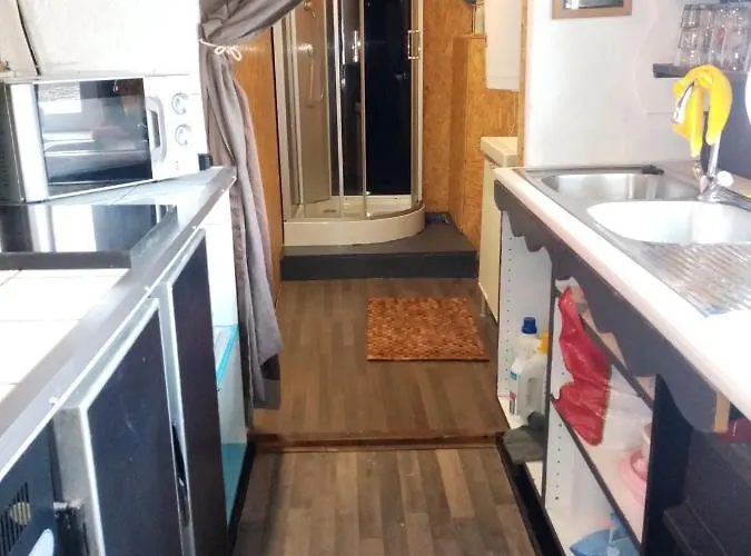 Edouard Boat Brüssel