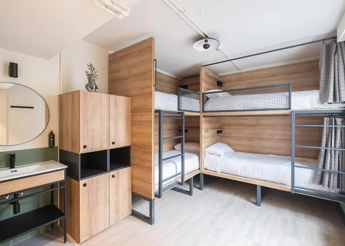 Latroupe Grand Place Hotel *