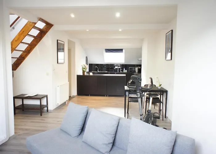 Berlaymont Ohy Apartment