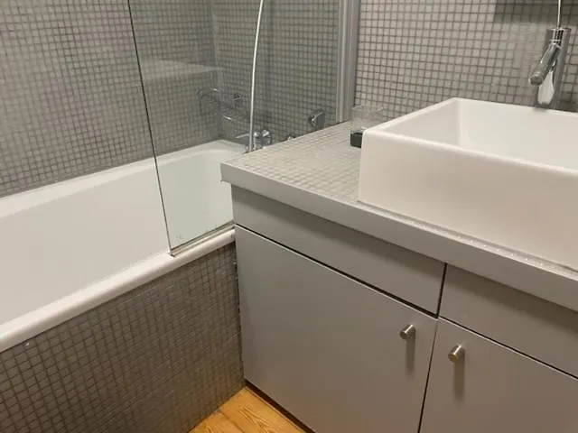 Duplex Dernier Etage Avec Terasse A Deux Pas De La Grand Place Appartement Brussel