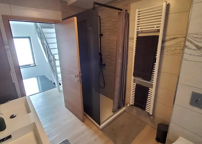 Deluxe Au 2eme Etage, Double Au 4eme Etage Not A * Brüssel