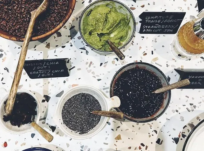 Hotel Latroupe Grand Place *