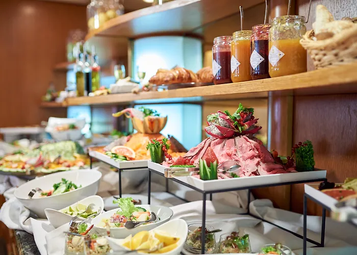 Hotel Le Chatelain 5*