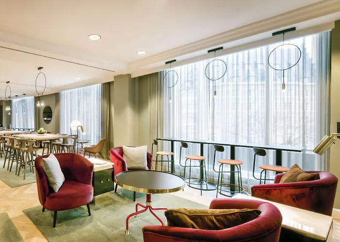 Hilton Grand Place Отель 4*