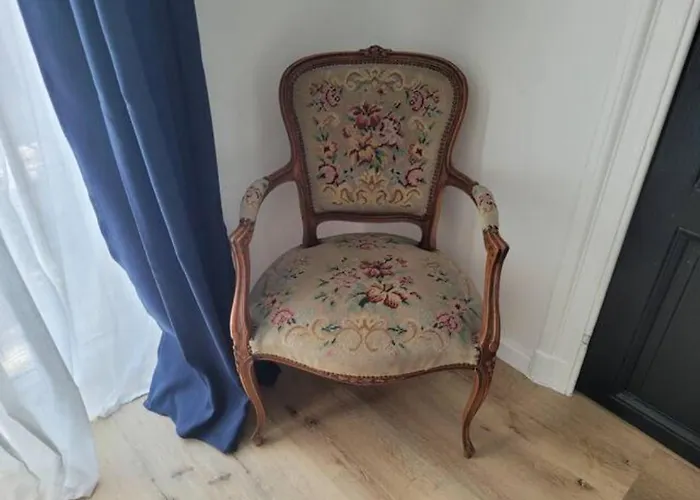 Brand New Iris With Private Bathroom And Balcony Brüssel