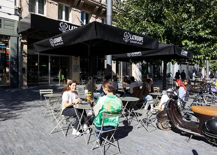 Latroupe Grand Place Hotel