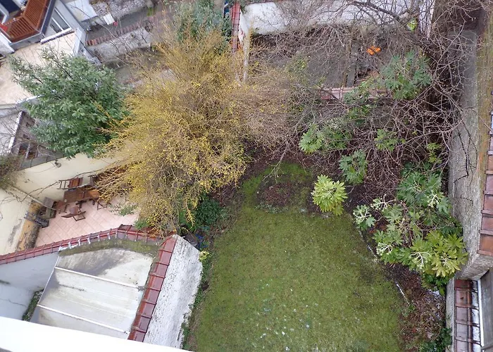 Marie Therese Apartment *