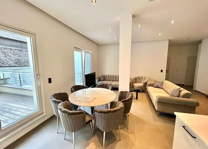 Luxury Brand New Apartment